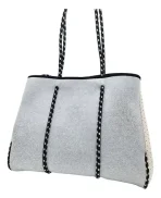 Cartera De Hombro Taylin Estilo Tote Dorada Y Plateada - Imagen 12